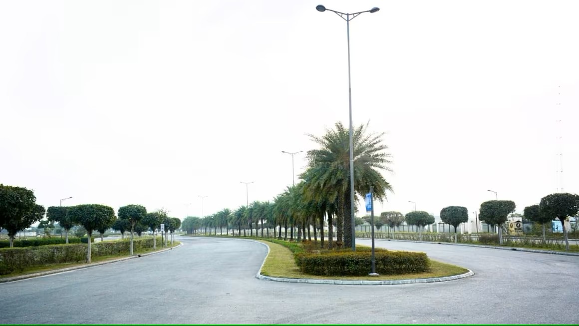 DLF Garden City